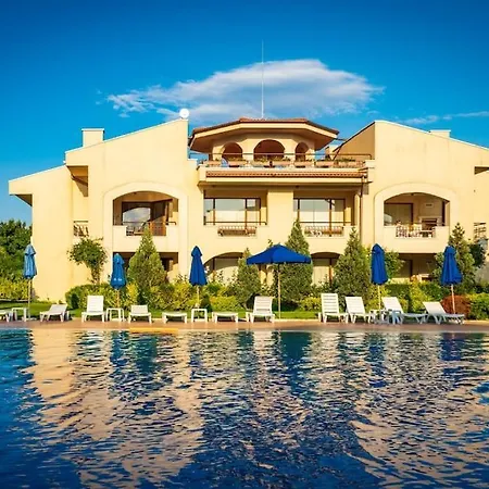 3 Bedroom Seaview /ground Floor/