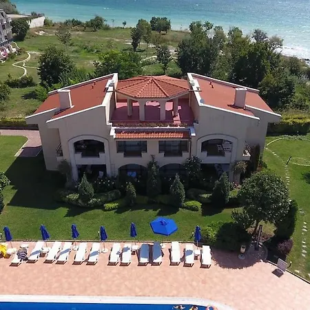 3 Bedroom Seaview /ground Floor/