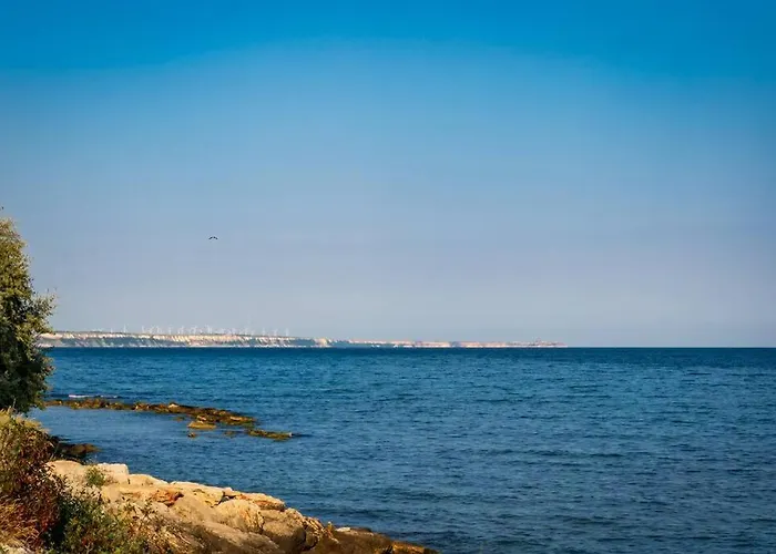 3 Bedroom Seaview /ground Floor/ 公寓 托波拉