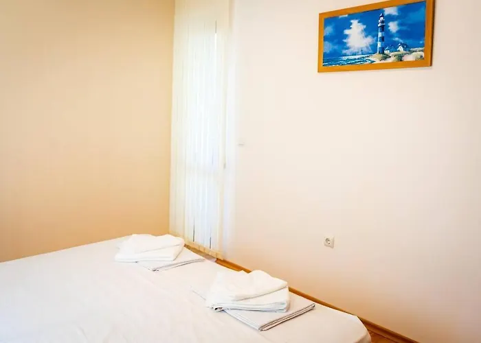 3 Bedroom Seaview /ground Floor/ 公寓