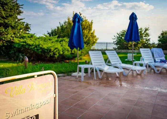 3 Bedroom Seaview /ground Floor/ 公寓 *