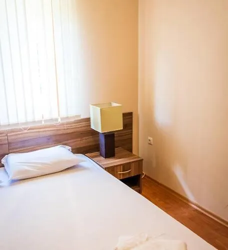 3 Bedroom Seaview /ground Floor/ 公寓 *