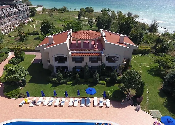 3 Bedroom Seaview /ground Floor/