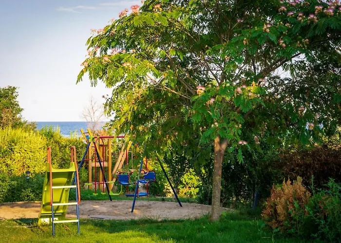 公寓 3 Bedroom Seaview /ground Floor/ *