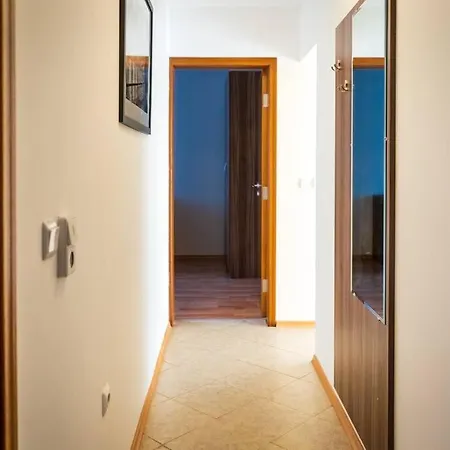 3 Bedroom Seaview /ground Floor/ * トポラ
