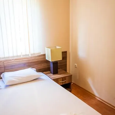 3 Bedroom Seaview /ground Floor/ アパート *