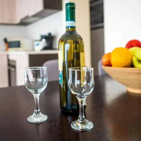 アパート 3 Bedroom Seaview /ground Floor/ トポラ