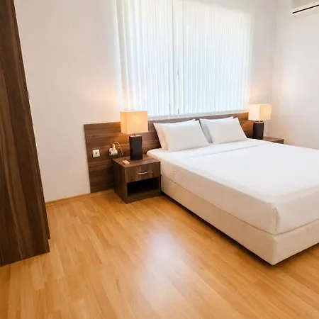 Apartamento Spacious 3BR Seaview apartment - 50m to Beach Topola