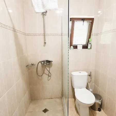 Apartamento Spacious 3BR Seaview apartment - 50m to Beach *